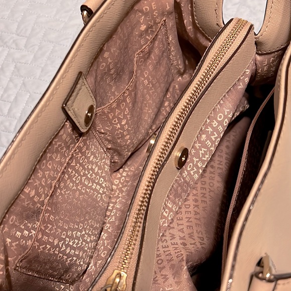 Kate Spade Satchel - Picture 8 of 16